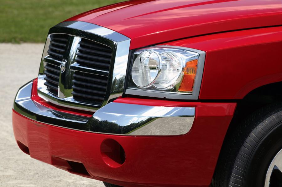 Dodge Dakota 2005 года  (фото 14 из 43)